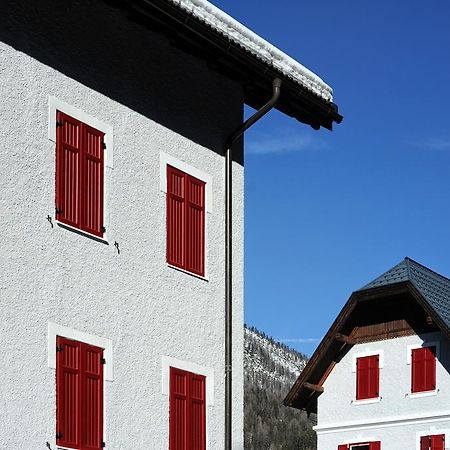 Hotel Croda Rossa Carbonin Exterior photo
