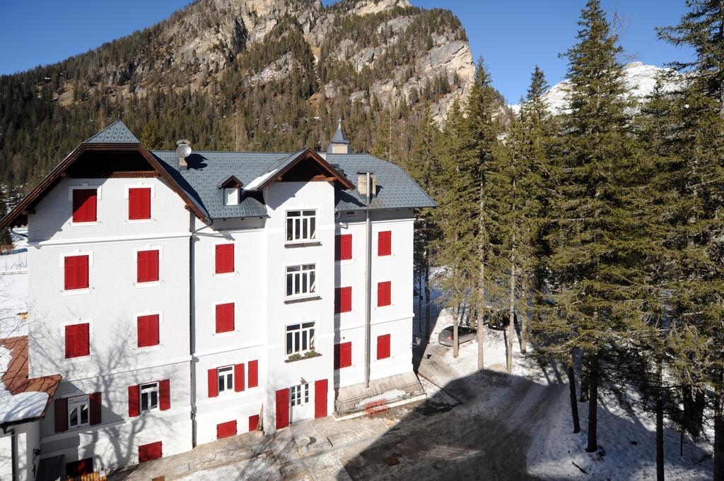 Hotel Croda Rossa Carbonin Exterior photo