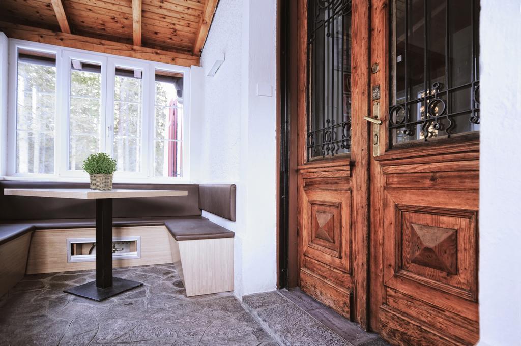 Hotel Croda Rossa Carbonin Exterior photo