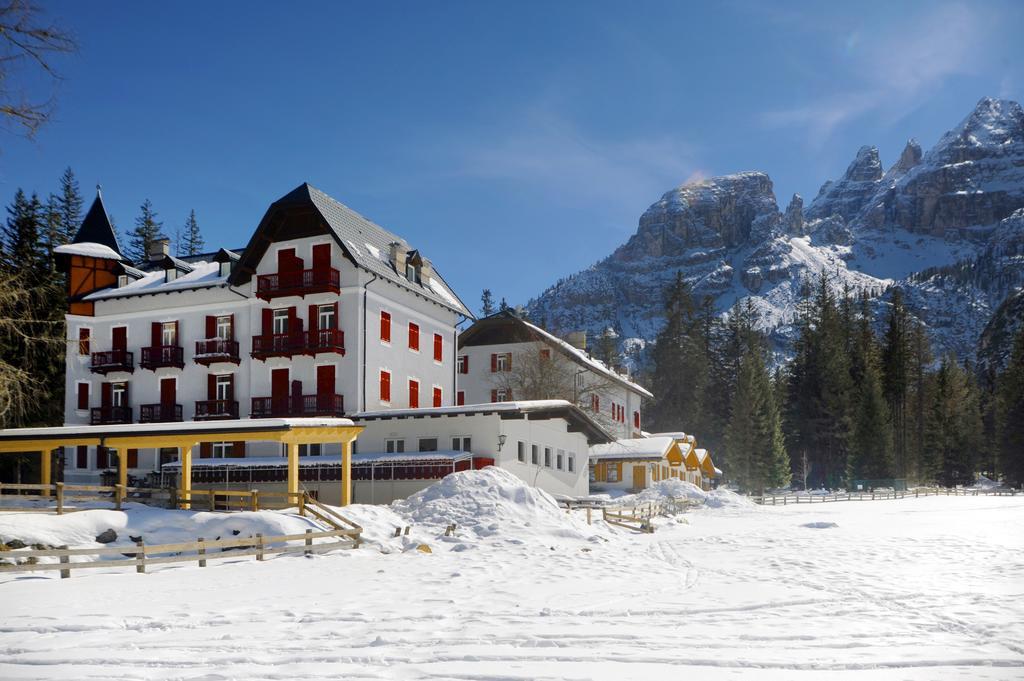 Hotel Croda Rossa Carbonin Exterior photo