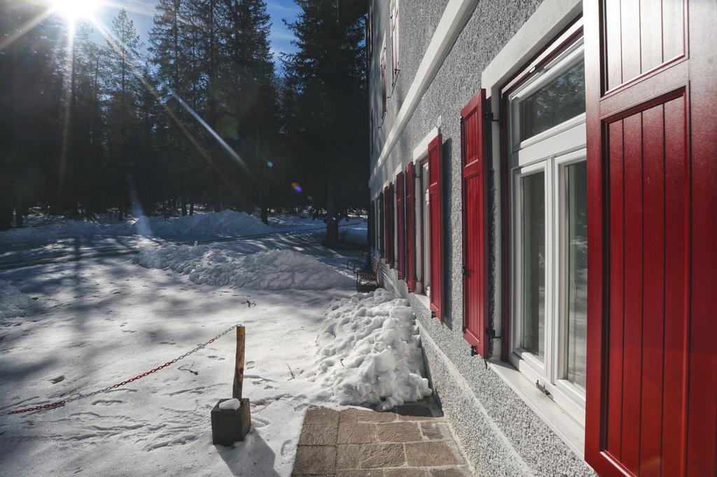 Hotel Croda Rossa Carbonin Exterior photo