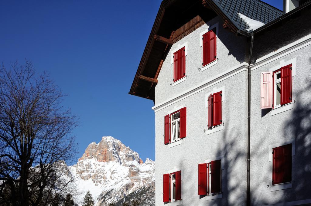 Hotel Croda Rossa Carbonin Exterior photo