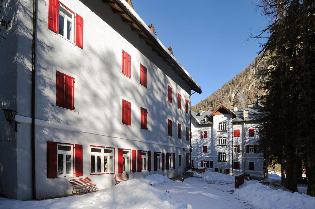 Hotel Croda Rossa Carbonin Exterior photo